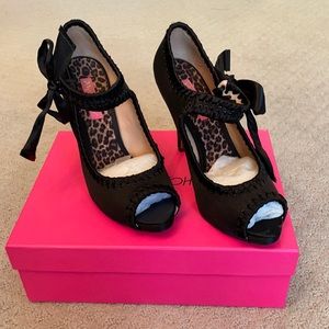 Betsy Johnson Calandra Shoes